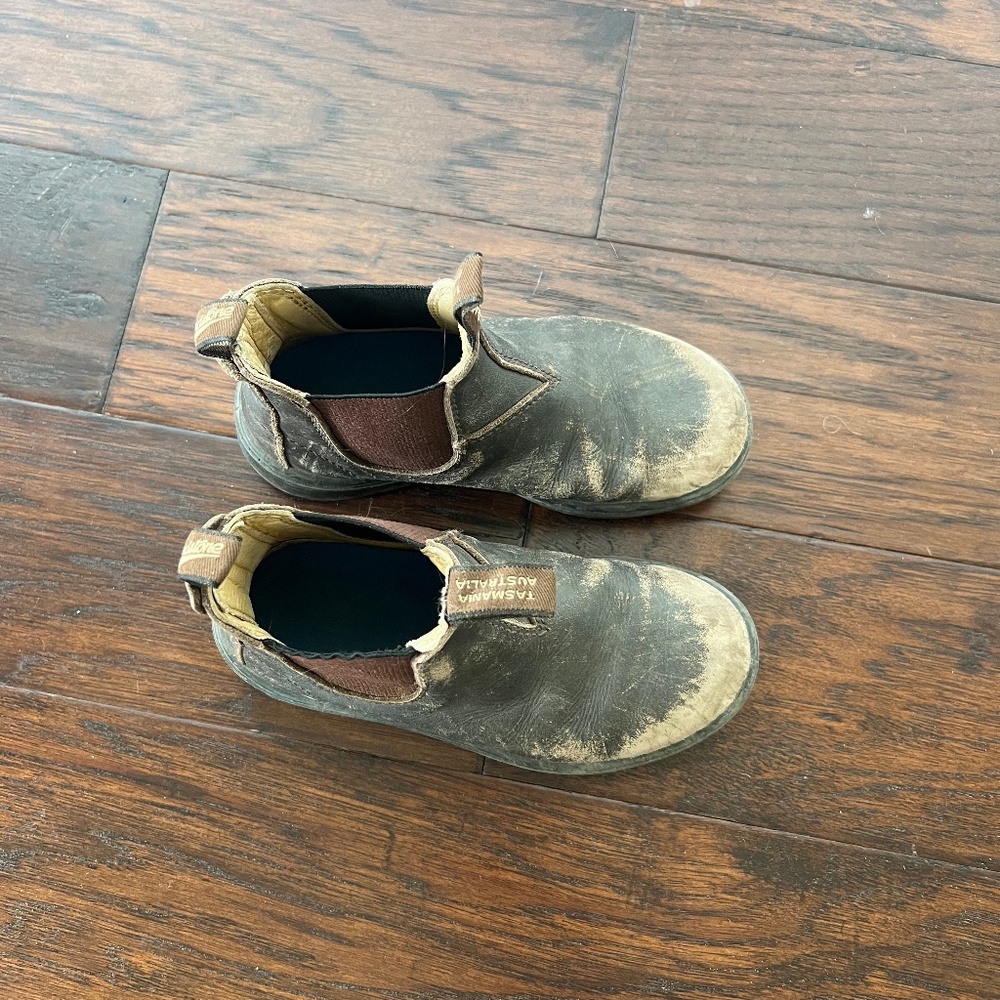 Kids Blundstones  AUS size 13